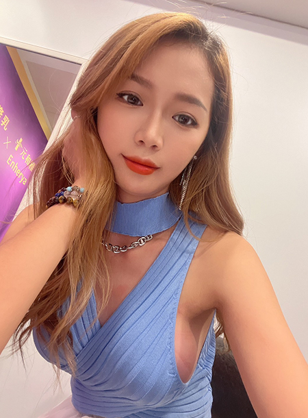 JOY Magic Drop 2.0 Breast Augmentation Surgery Satisfies Detail-Oriented Individuals