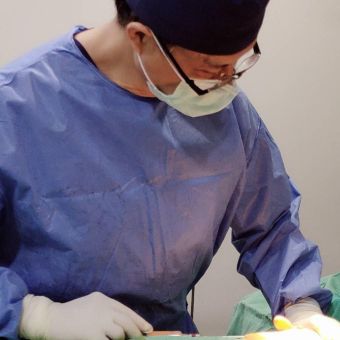 Enherya Dr. Zhong Jinyuan: High technical threshold, autologous fat breast augmentation increases the softness of Motiva breast implants.
