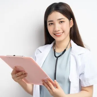 Breast augmentation myths debunked! Not wearing positioning bras? Precise breast augmentation? Lifting heavy objects the next day? See the truth all at once!